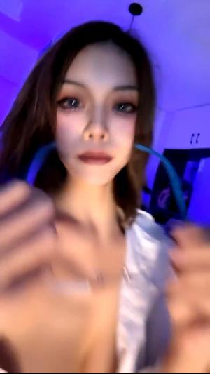 丝丝 巨乳尤物御姐 裸舞直播大秀 黑丝大长腿诱惑 全裸露脸掰逼自慰。