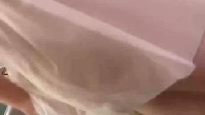 严重怀疑嫂子小时候是不是被狗咬过没有打狂犬疫苗，要不然怎么一被操就变得狗模狗样的！